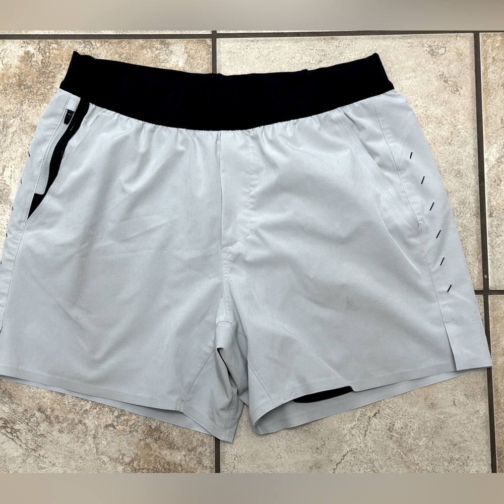 Ten Thousand Interval Shorts 5” M - Light Grey